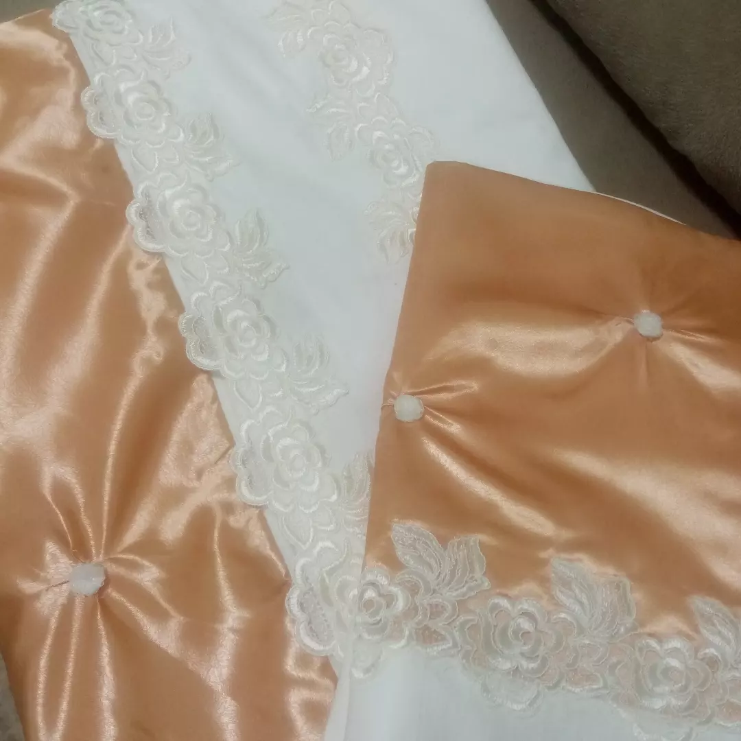 Gül İşlemeli Şampanya Saçak